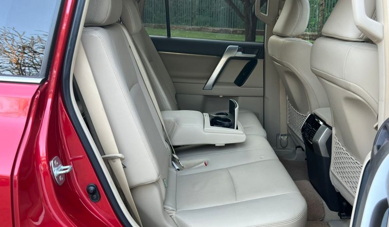 
								Toyota LandCruiser Prado TXL full									