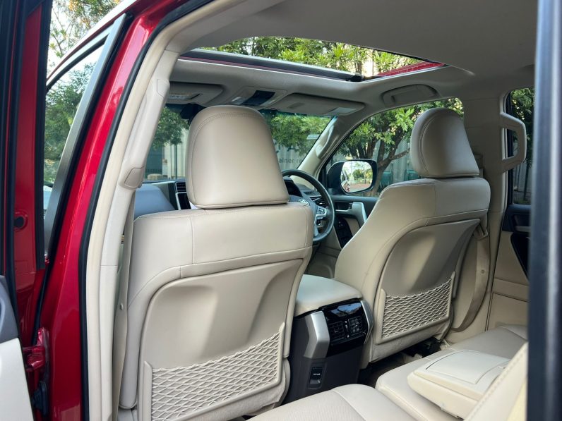 
								Toyota LandCruiser Prado TXL full									