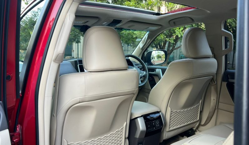 
								Toyota LandCruiser Prado TXL full									