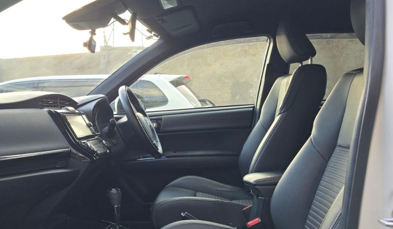 
								Toyota Fielder WXB full									