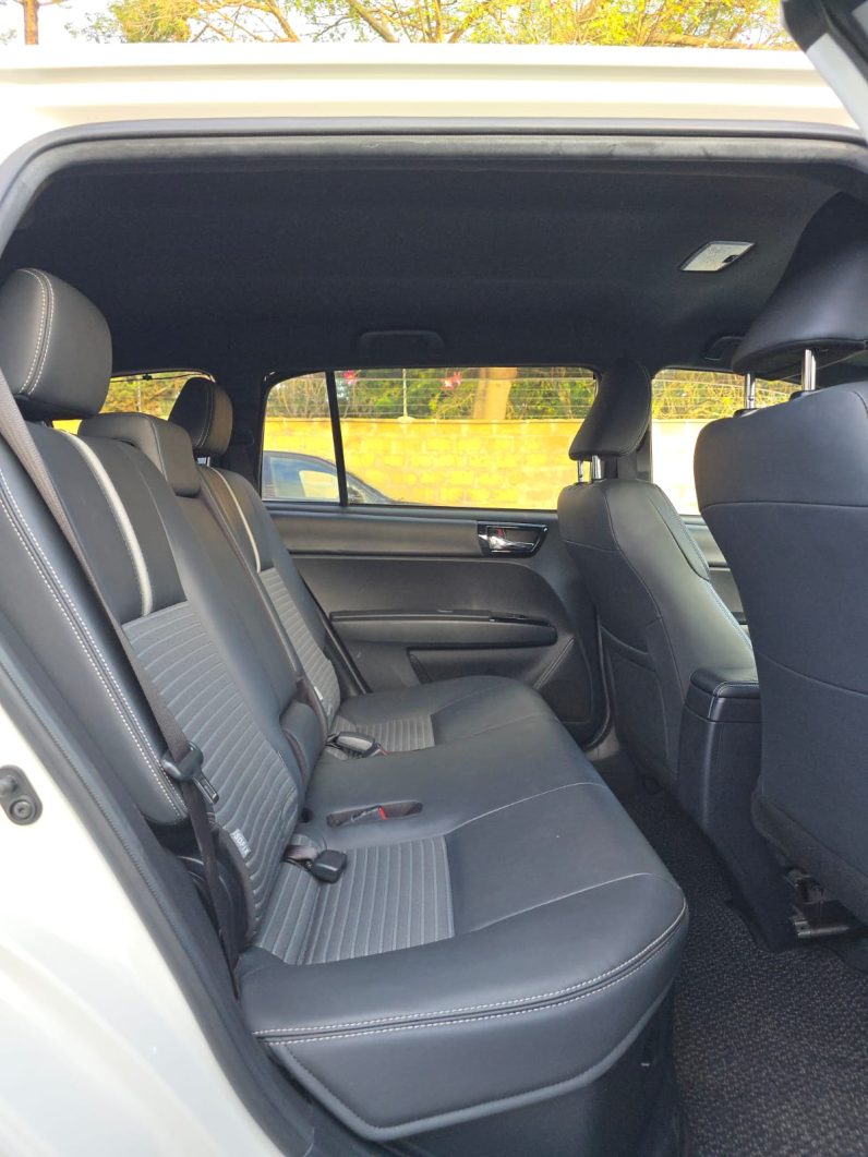 
								Toyota Fielder WXB full									