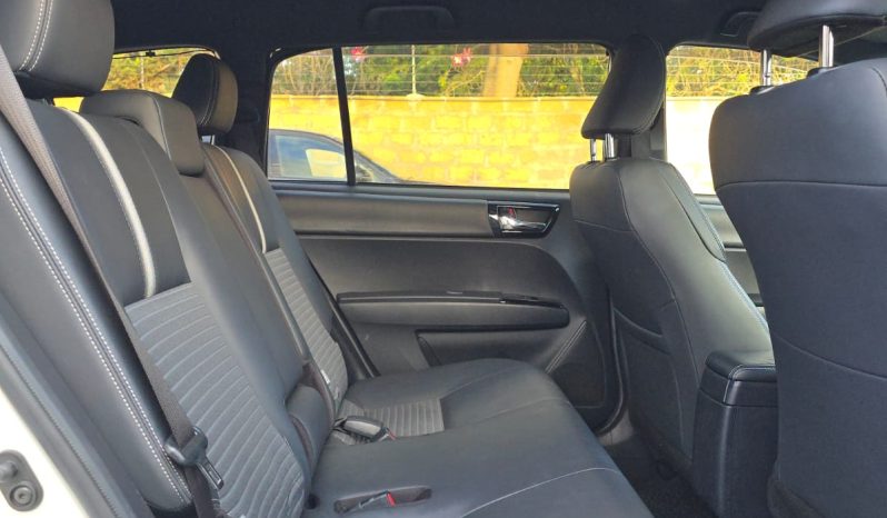 
								Toyota Fielder WXB full									