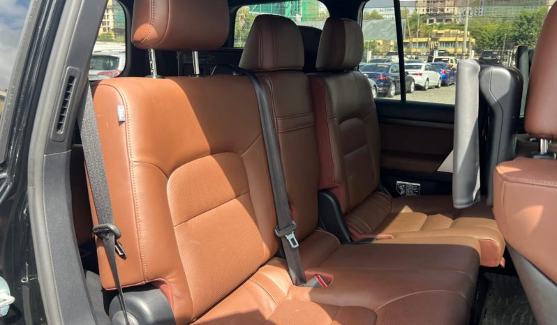 
								Toyota Landcruiser V8 ZX full									