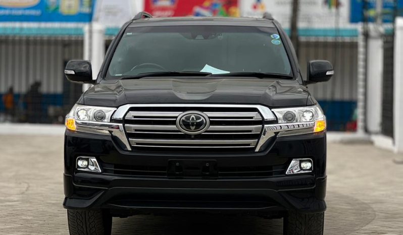 
								Toyota LandCruiser Prado 200 series full									