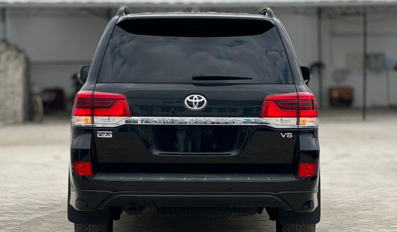 
								Toyota LandCruiser Prado 200 series full									