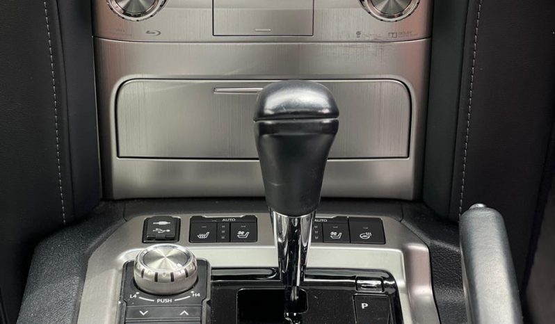 
								Toyota LandCruiser Prado 200 series full									