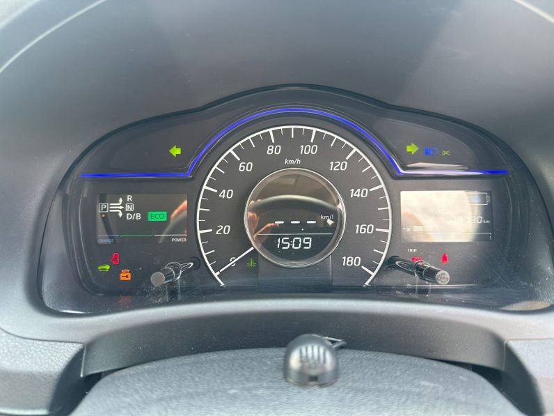 
								Nissan Note E-Power full									