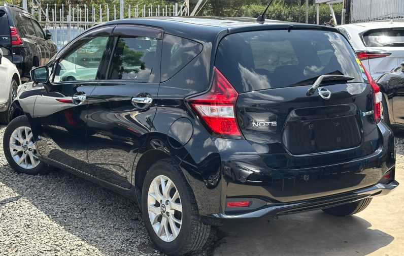 
								Nissan Note E-Power full									