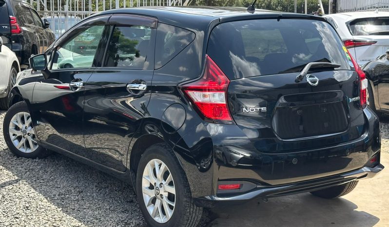 
								Nissan Note E-Power full									