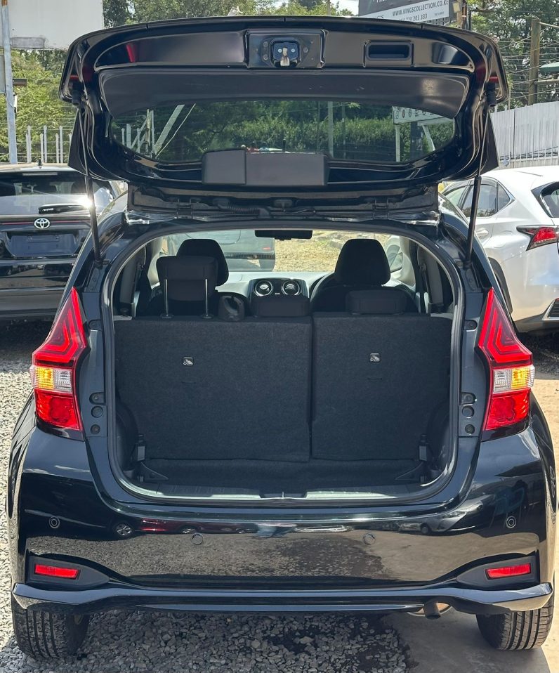 
								Nissan Note E-Power full									