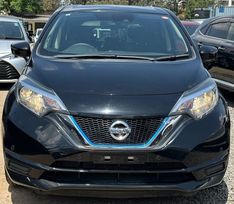 
								Nissan Note E-Power full									