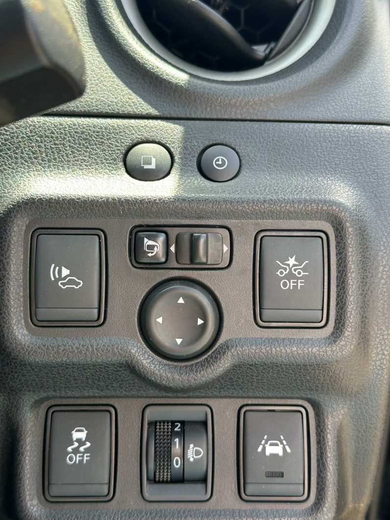 
								Nissan Note E-Power full									