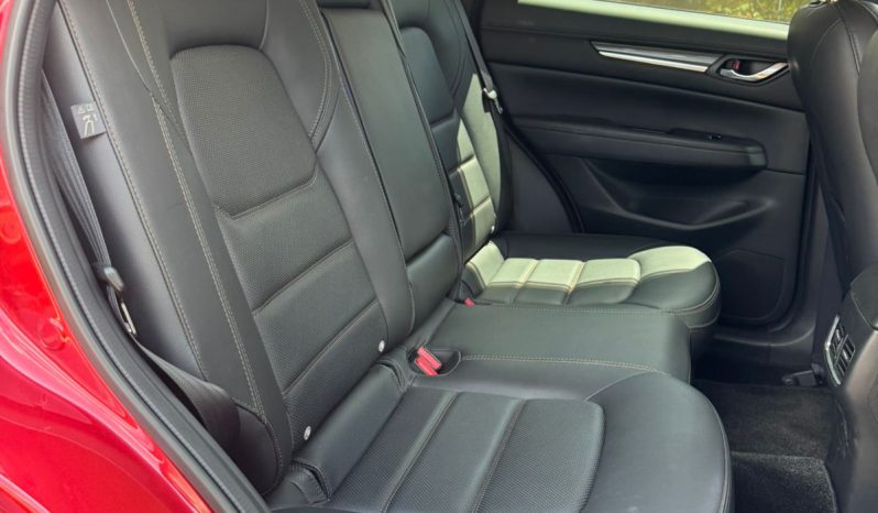 
								Mazda CX-5 full									