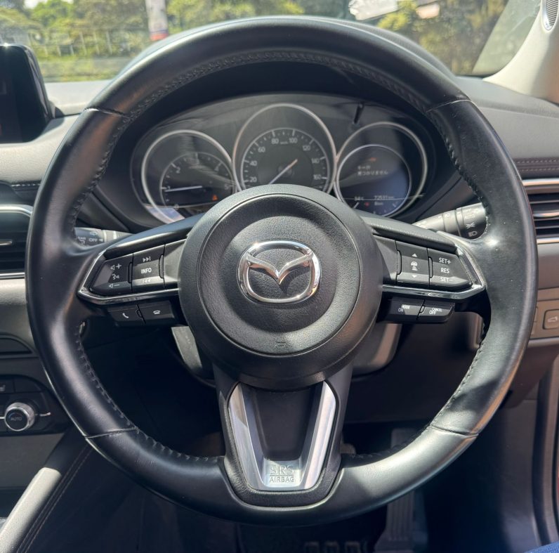 
								Mazda CX-5 full									