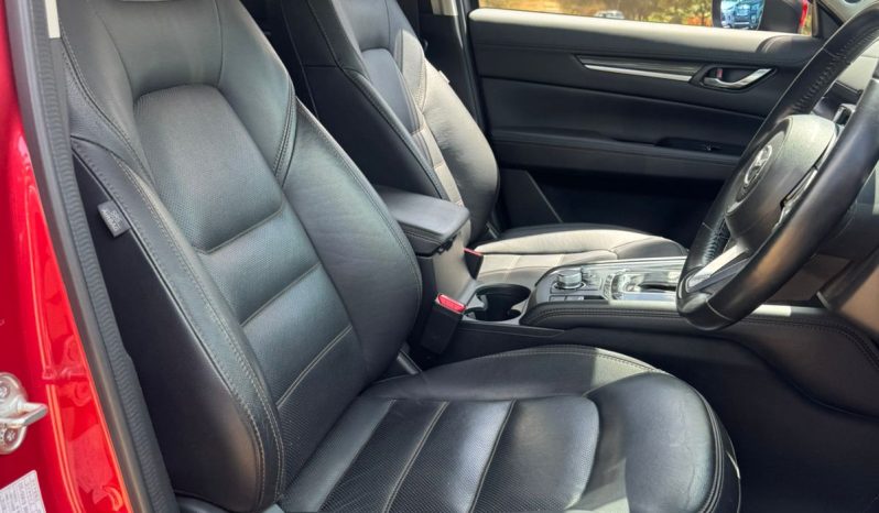 
								Mazda CX-5 full									