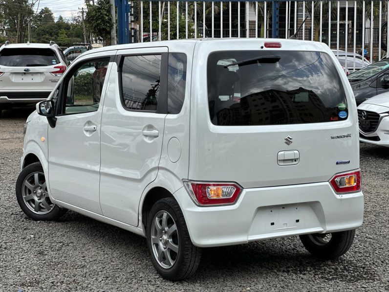 
								Suzuki Wagon R full									