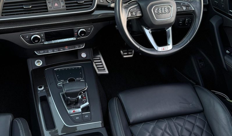 
								Audi SQ5 full									