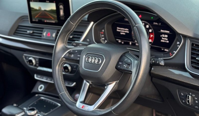 
								Audi SQ5 full									