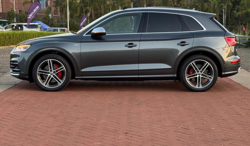 
								Audi SQ5 full									