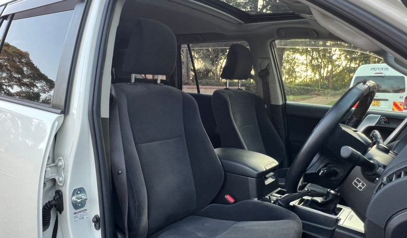 
								Toyota Landcruiser Prado TX full									