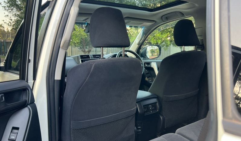 
								Toyota Landcruiser Prado TX full									