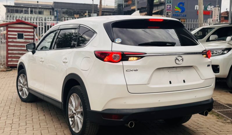 
								Mazda CX-8 full									