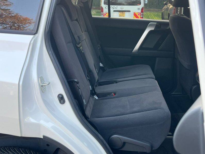 
								Toyota Landcruiser Prado TX full									