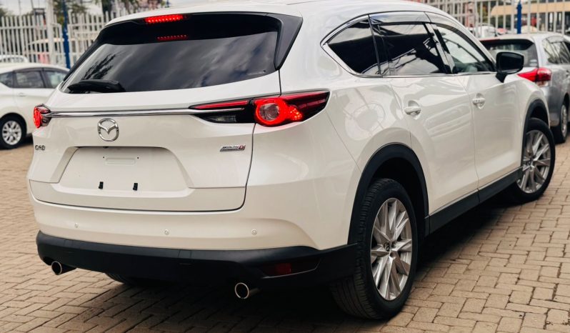
								Mazda CX-8 full									
