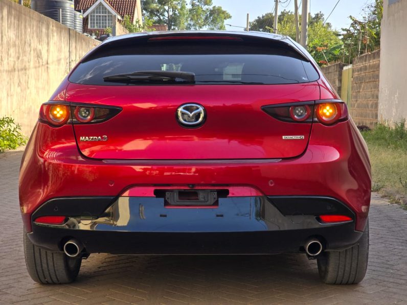 
								Mazda 3 full									
