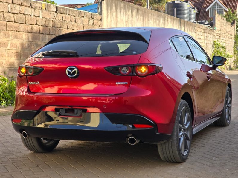 
								Mazda 3 full									