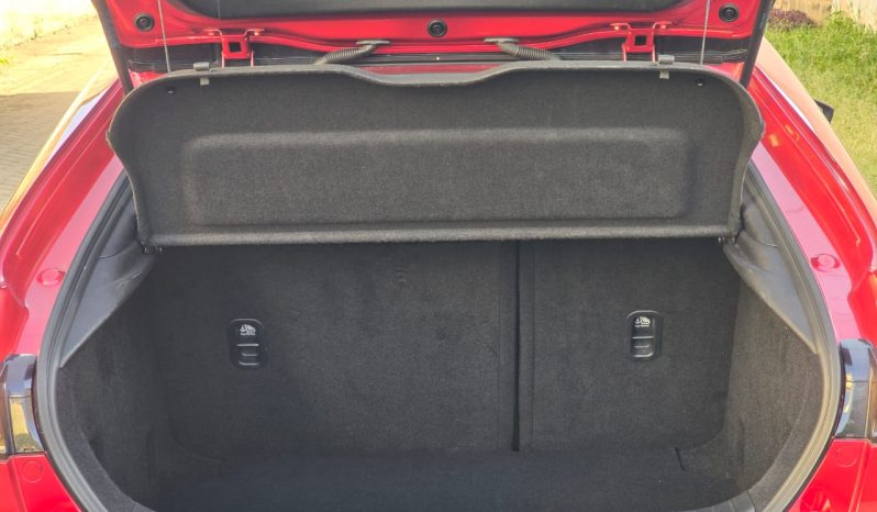 
								Mazda 3 full									