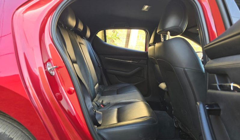 
								Mazda 3 full									