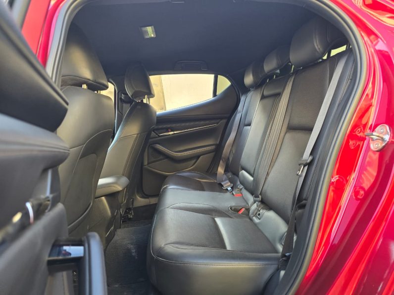 
								Mazda 3 full									