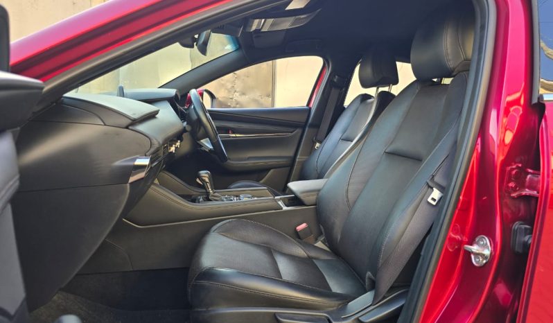 
								Mazda 3 full									