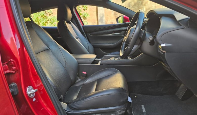 
								Mazda 3 full									