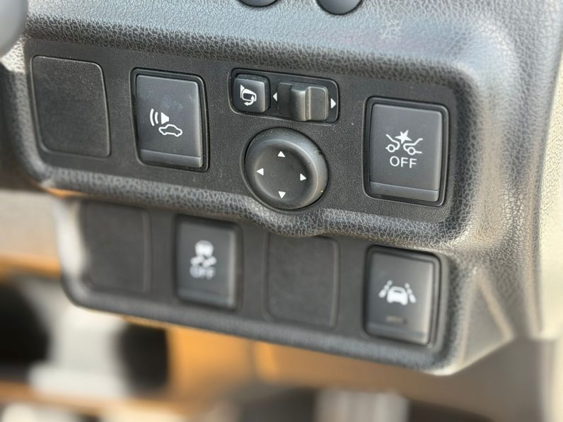 
								Nissan Note Nismo E-Power full									