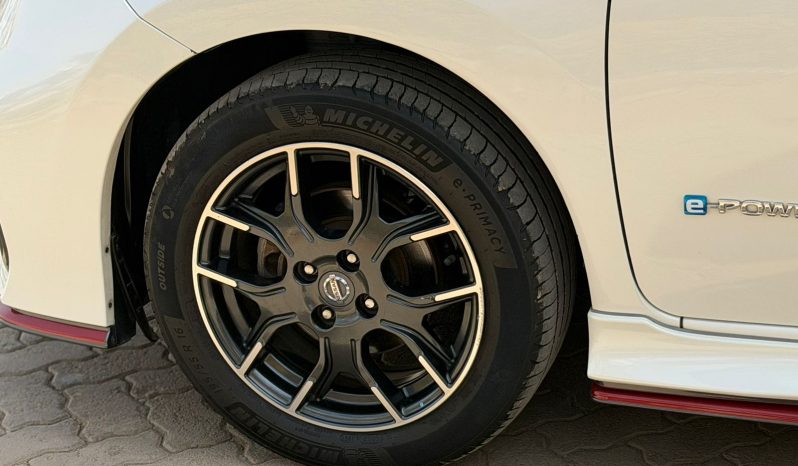 
								Nissan Note Nismo E-Power full									