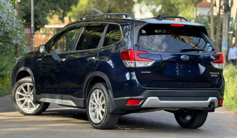 
								Subaru Forester e-Boxer full									