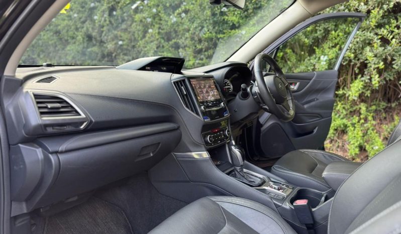 
								Subaru Forester e-Boxer full									