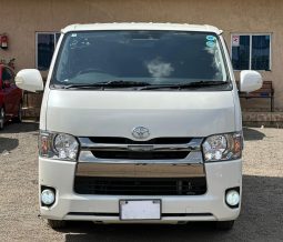 Toyota Hiace Super GL