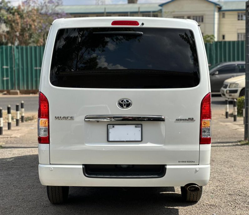 
								Toyota Hiace Super GL full									