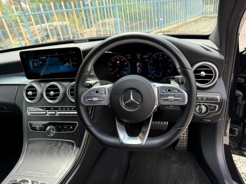 
								Mercedes Benz C200 full									