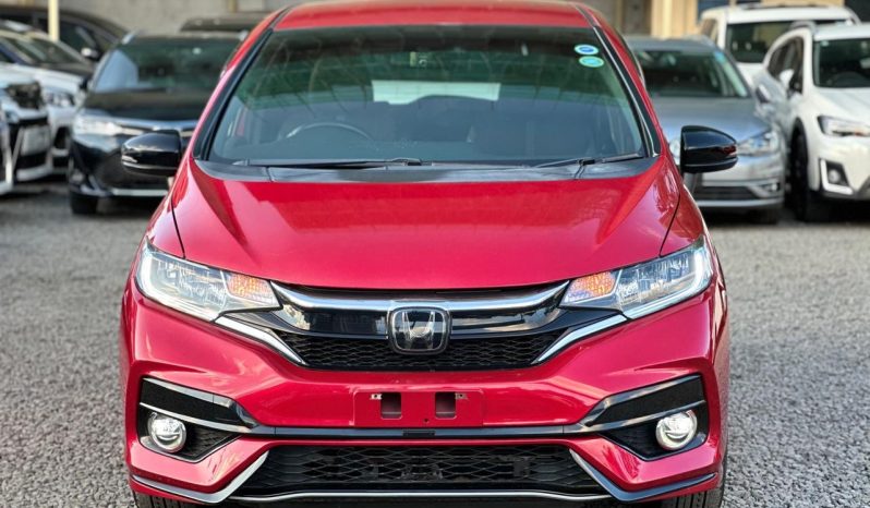 
								Honda Fit RS full									