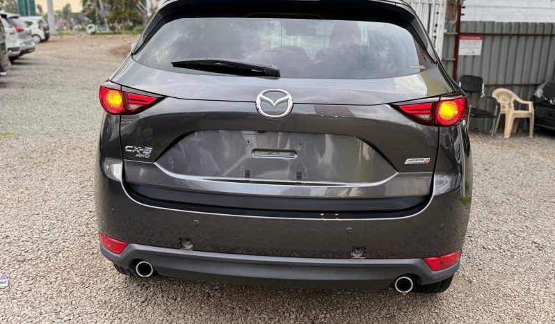 
								Mazda CX-5 full									