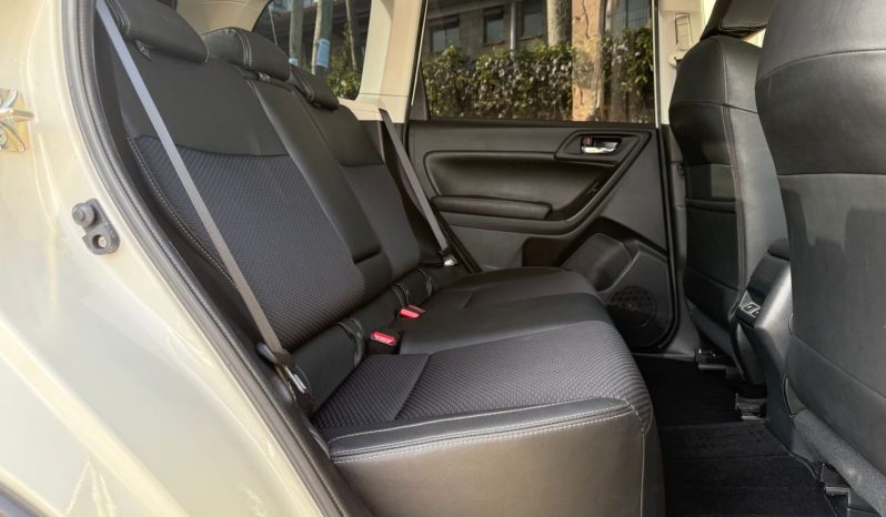 
								Subaru Forester XT full									