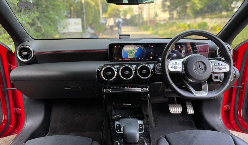 
								Mercedes Benz A180 full									