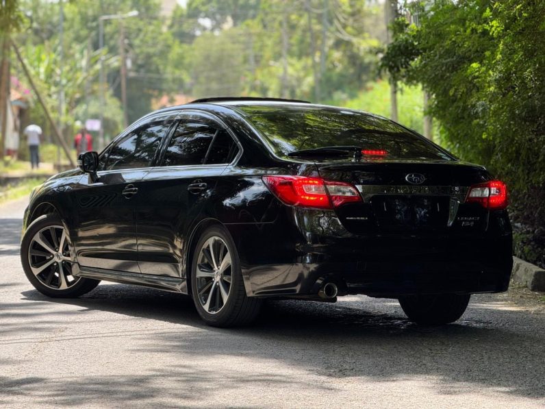 
								Subaru Legacy B4 full									