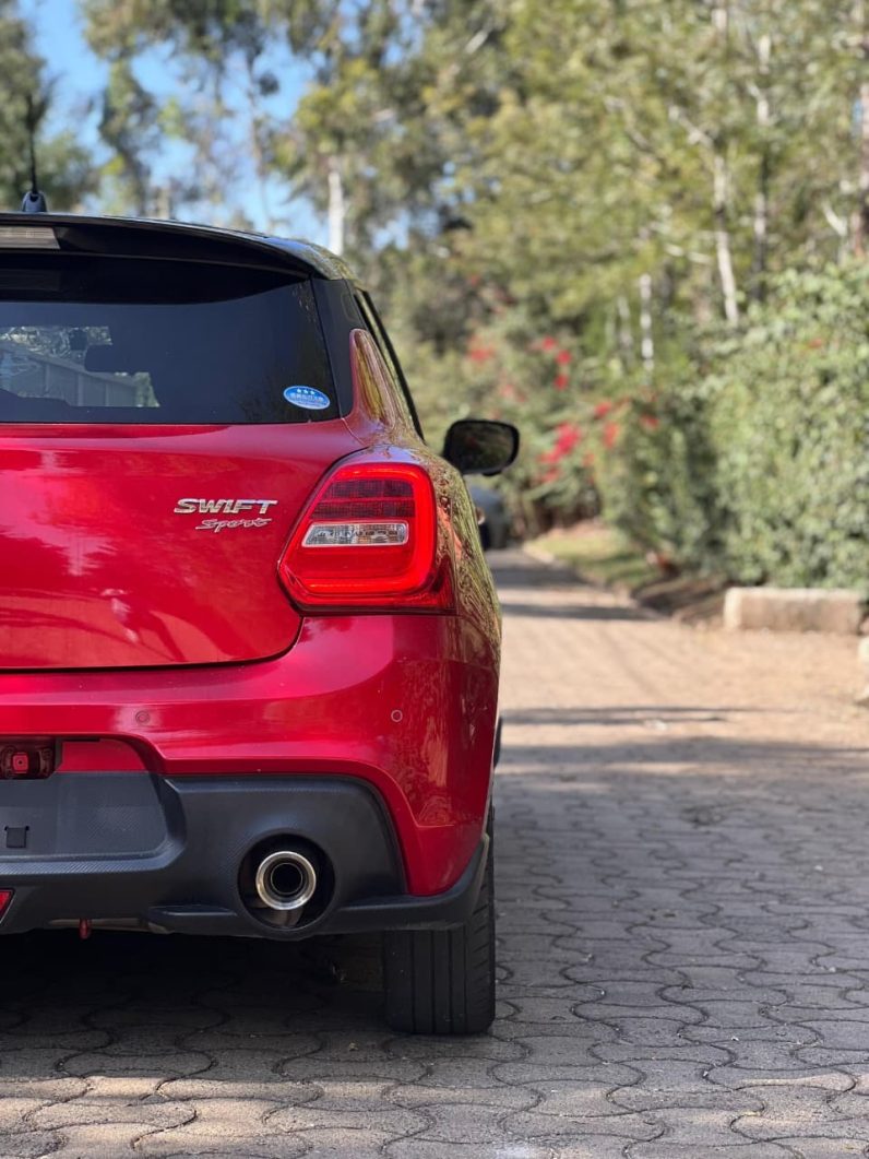 
								Suzuki Swift Sport full									