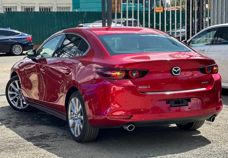
								Mazda 3 full									