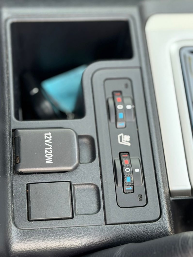 
								Toyota Land Cruiser Prado TX.L full									